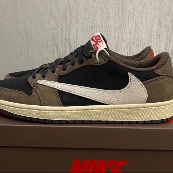 Nike Jordan 1 retro low OG SP Travis Scott mocha sneakers - Picture 6 of 8
